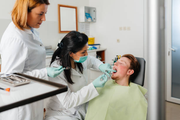 Best Emergency Tooth Extraction in Deerfield, WI